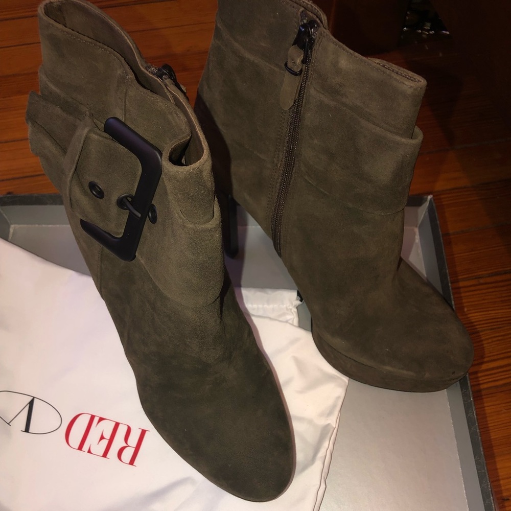 Via Spiga boots  (brand new inbox)